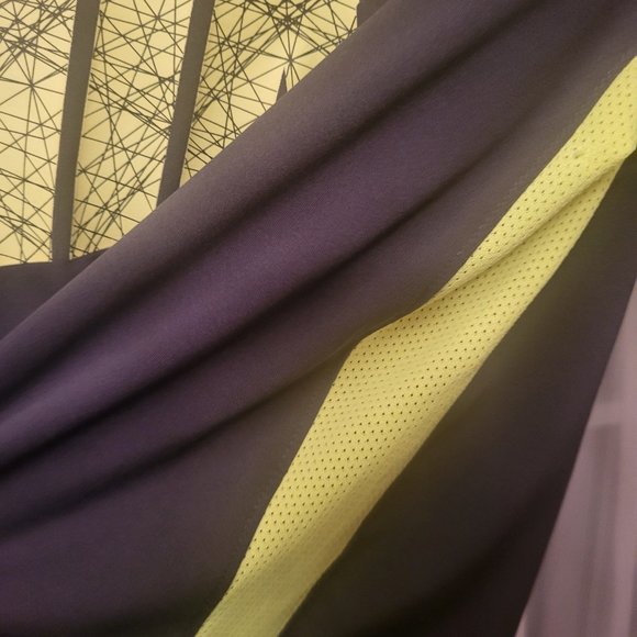 Nike DRI-FIT Long Sleeve Charcoal Gray & Neon Athletic Shirt Boys Large - Picture 5 of 9